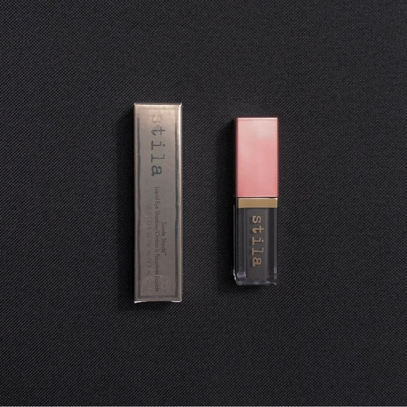 STILA Suede Shade Liquid Cream Eyeshadow — Sheer Malachite — Full Size 4.5 mL - Picture 1 of 5